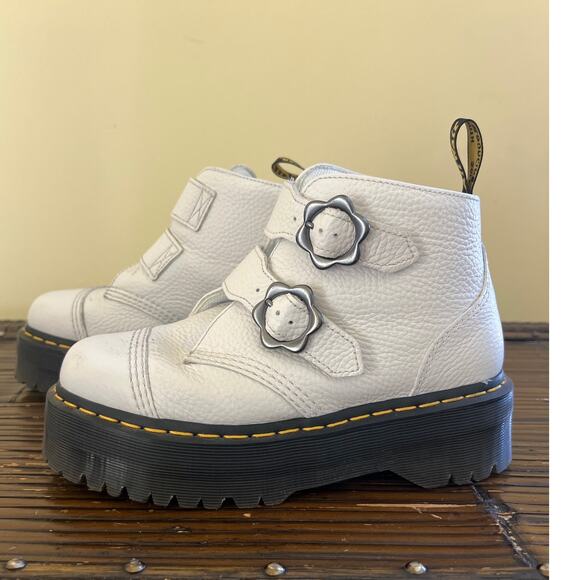 Dr. Marten's Devon Flower Buckle White Leather Platform Boots Women's Size 8 EUC - Picture 4 of 12